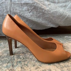 Genuine leather Ann Taylor peep toe pumps